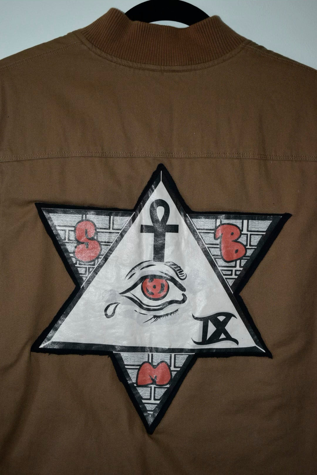 Logo Vest