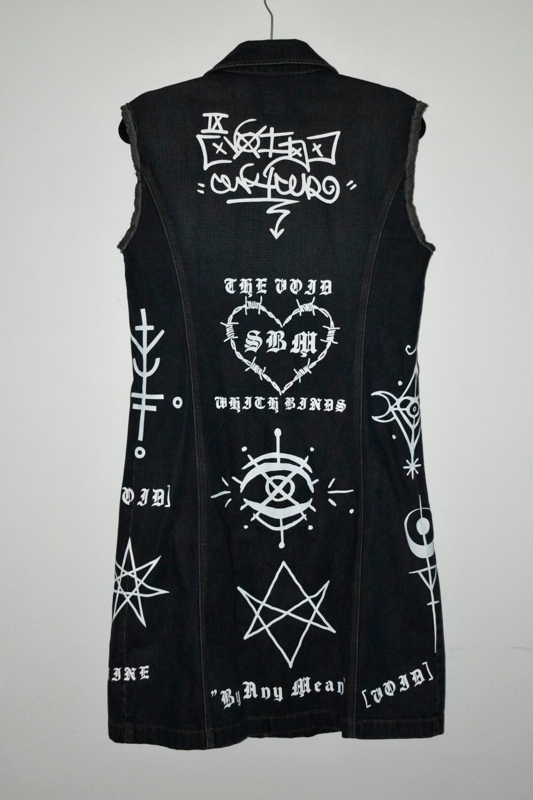 "Heretic" trench vest